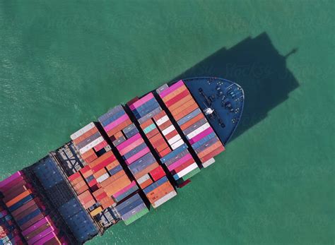 Global Commerce: Why and How To Sell Overseas (2024) .